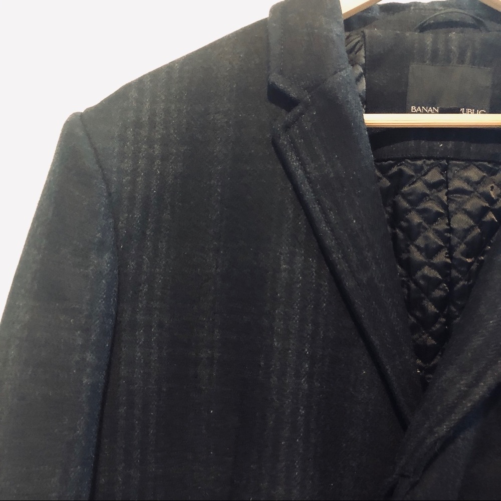 Banana Republic Men’s Heavy Weight Trench